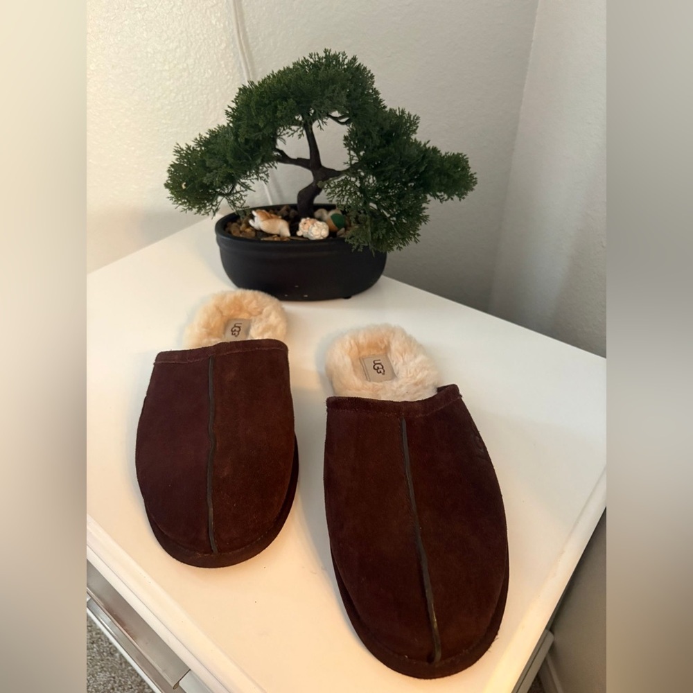 UGG Chocolate Suede Shearling Slippers - Picture 4 of 4